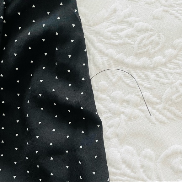 NWOT Lulu’s Farah Black Print Midi Wrap Dress Small - Picture 4 of 8